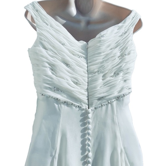 PRONOVIAS You Wedding Gown w/ Train Button Back Beaded Off Shoulders - Picture 5 of 15